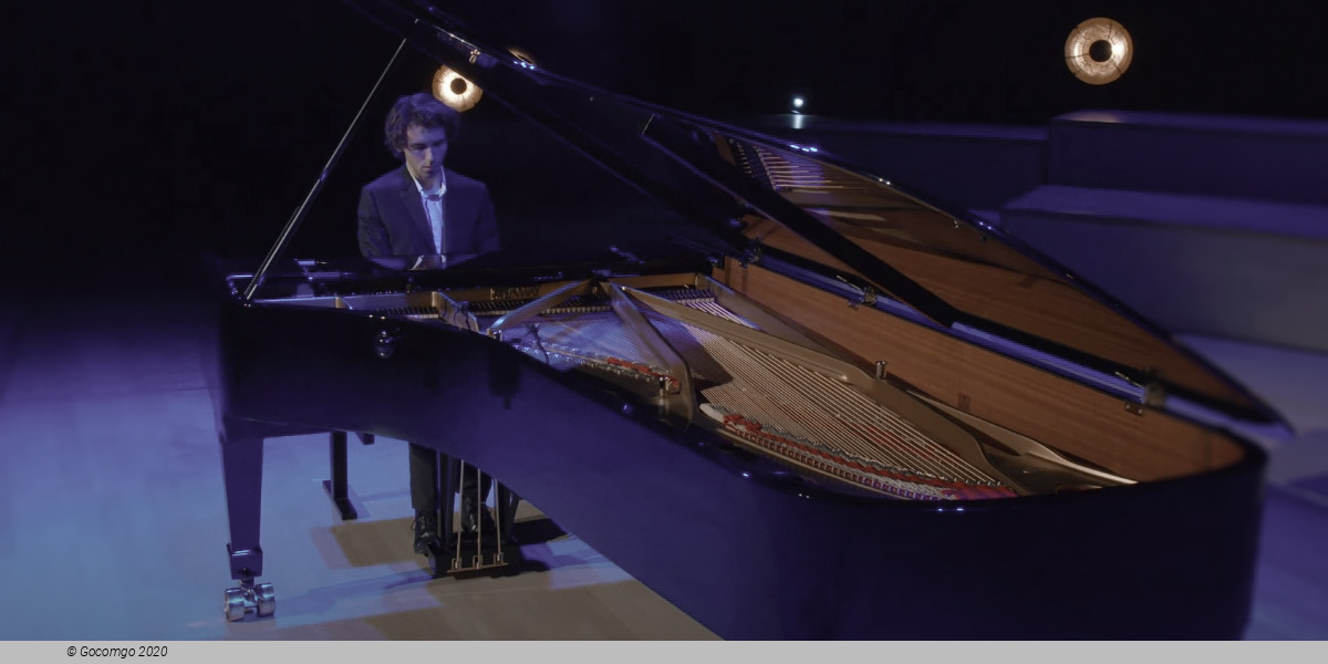 Alexandre Kantorow in Chopin's Piano Concerto No. 2, photo 1