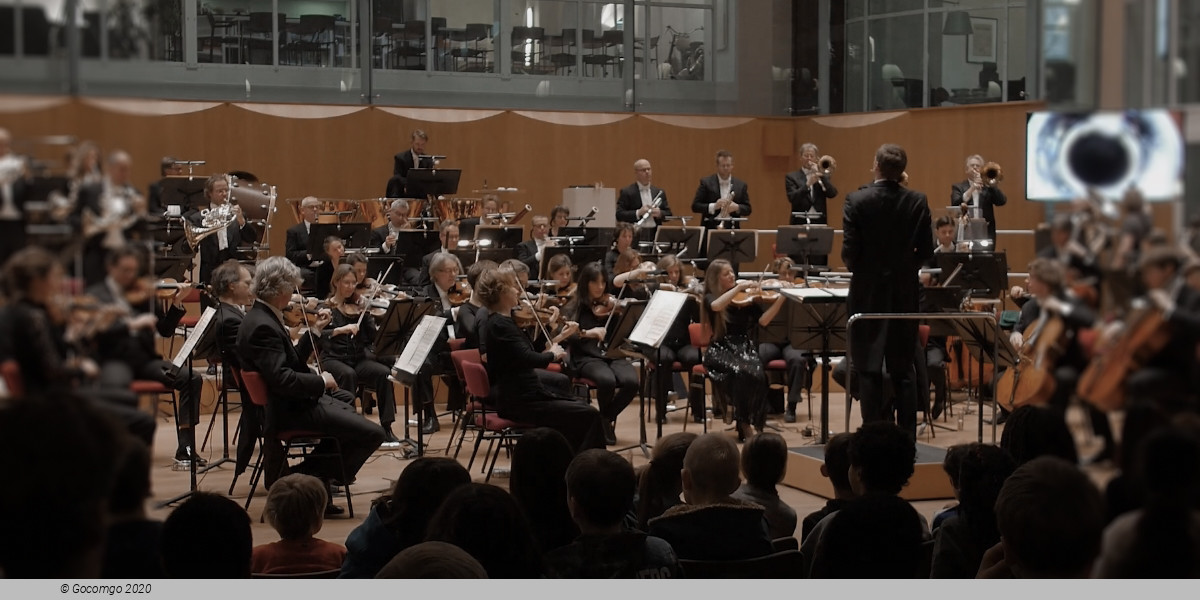 Close-up: Van Baaren, Pijper and Escher, photo 1