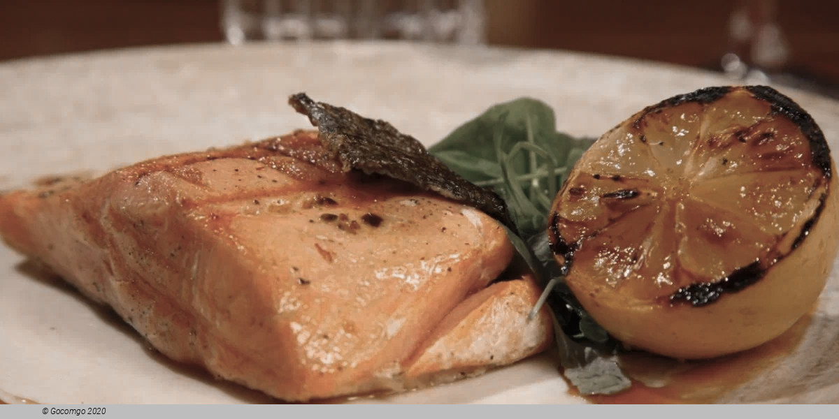 TANGO SHOW AT MICHELANGELO LEGEND