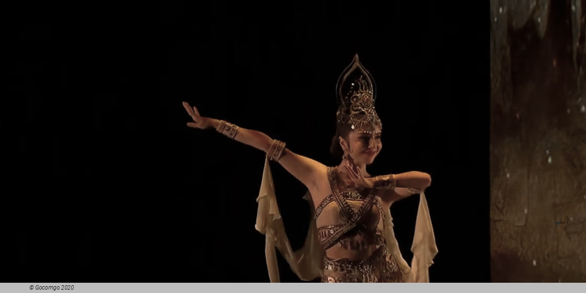 Tong Ruirui's directorial work: the dance drama "Kucha"