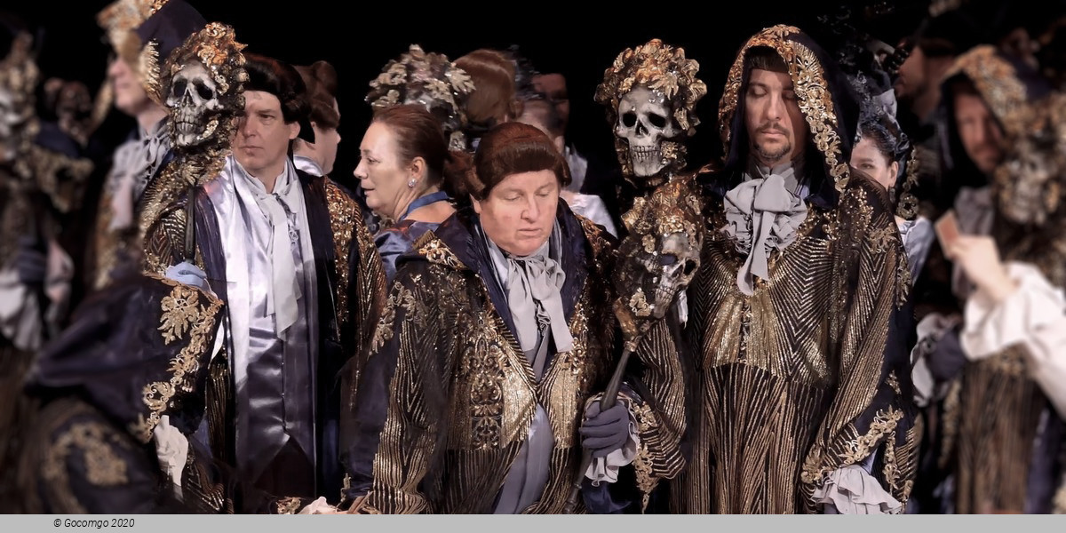 Masquerade, photo 1